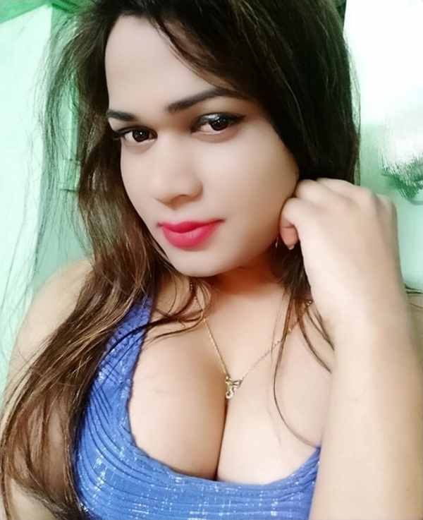 কাজের মেয়ের সাথে চুদাচুদি