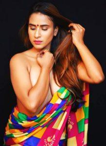 ছেলে চুদে মাকে
