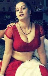 মায়ের ভেজা গুদ ছেলে চুদে